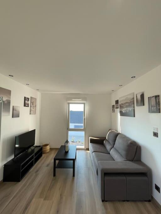 Appartement Climatise Charmes  Exteriér fotografie